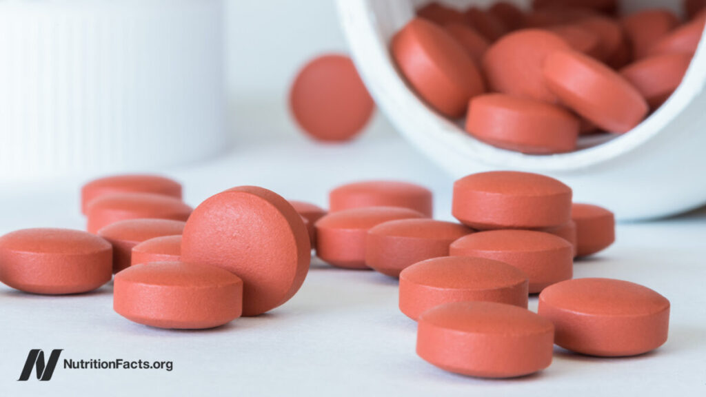 2 could your pills and food be causing a leaky gut 1200x675.jpg