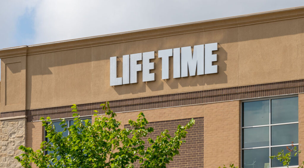 How Top rate Health Golf equipment Are Redefining Muscle, Restoration & Well being lifetime gym.jpg