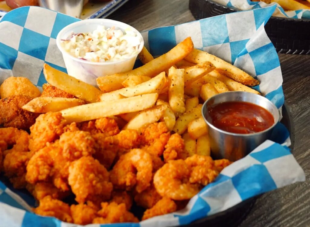 6 Chain Eating places With the Easiest Fried Shrimp Baskets and Cocktail Sauce the shrimp basket fried shrimp.jpg