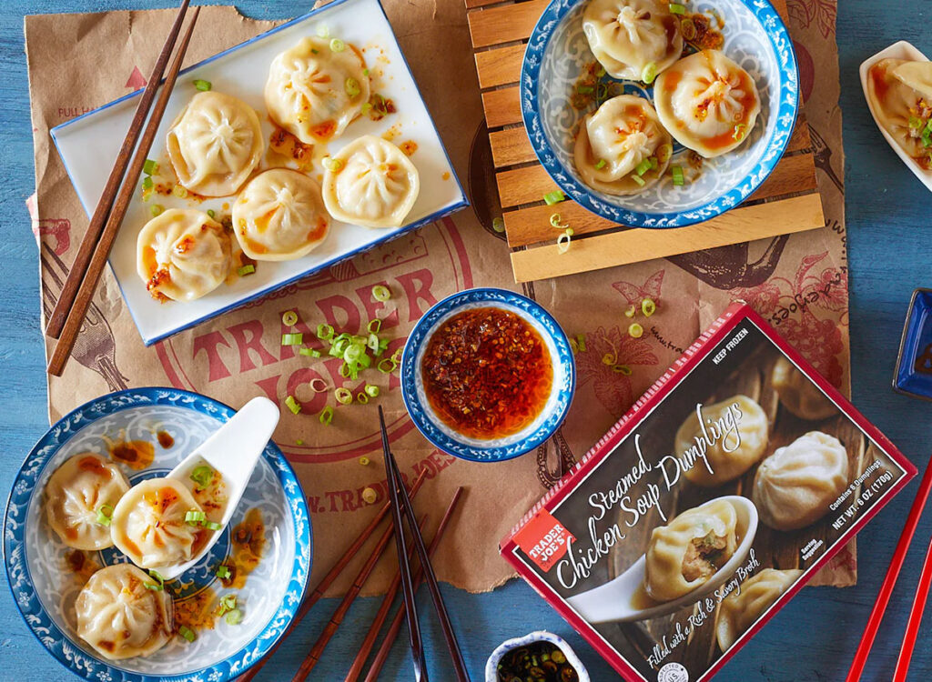 steamed chicken soup dumplings 699526.jpg