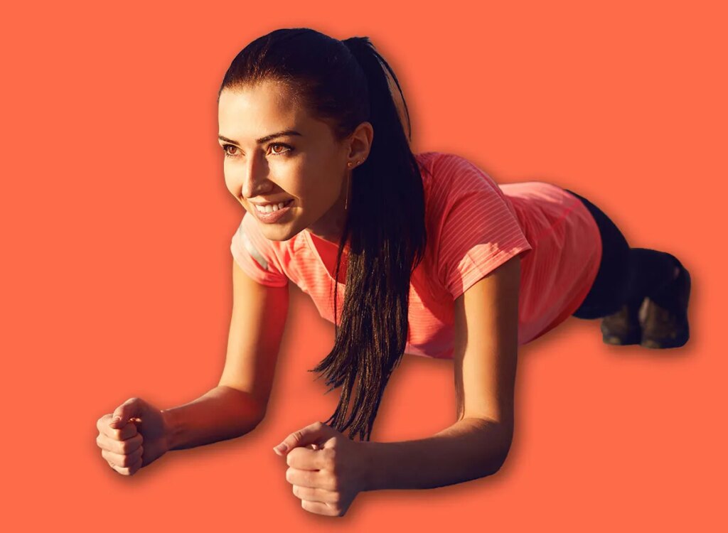 woman forearm plank exercise 1668709519.jpg